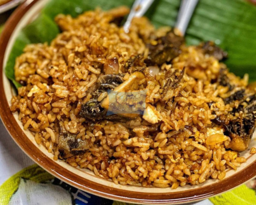 Wisata Kuliner Malam di Simpang Lima Semarang: Nasi Goreng Babat dan Sate Sapi